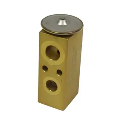 Today Only Kysor 1-1/2 Ton Block Type Expansion Valve with No. 6 Inlet and No. 10 Outlet - 1812011